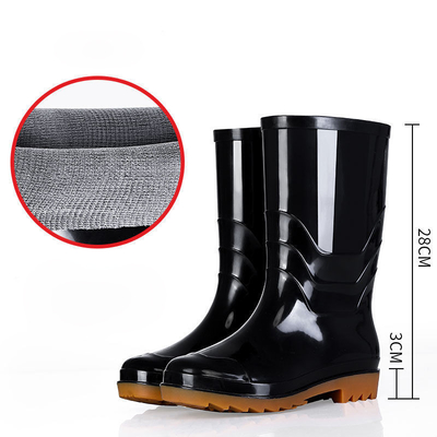 Botas de lluvia de tubo alto para hombres hechas de plástico en color personalizado y material duradero