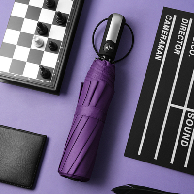 Un paraguas plegable totalmente automático X306 con diseño minimalista