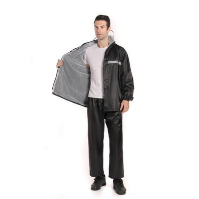 Mejora tu protección contra la lluvia con un conjunto de impermeables para adultos con logotipo personalizado e impresión reflectante