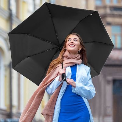 Poliéster UPF 50 Protección solar a prueba de viento Paraguas de viaje de 46 &quot;Paraguas para automóviles de revestimiento de plata