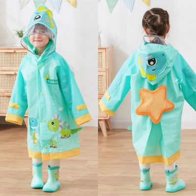 Ropa de lluvia para niños de dibujos animados con rayas reflectantes.
