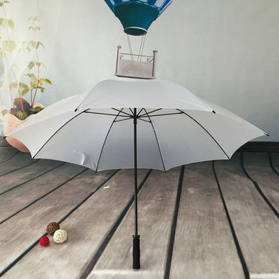 Arco de metal recubierto de negro poliéster mango largo de polo recto paraguas de golf para negocios