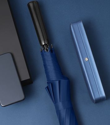 Regalo de negocios Paraguas recto con impresiones personalizadas y material ligero de fibra de carbono