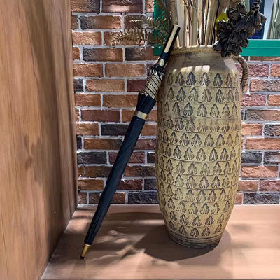 Color personalizado 190T Pongee UV Protector Revestimiento dorado Paraguas Lexus Golf