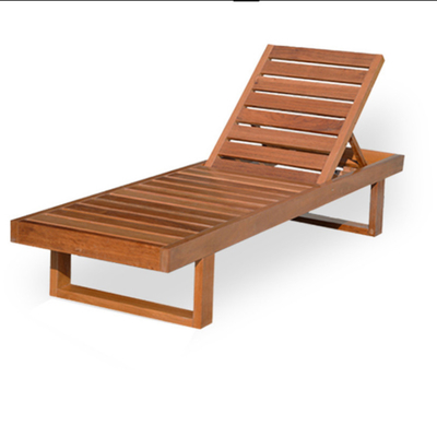 Muebles de exterior relajantes Recabadora de madera de pino para sentarse en la playa o piscina