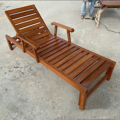 Muebles de exterior relajantes Recabadora de madera de pino para sentarse en la playa o piscina