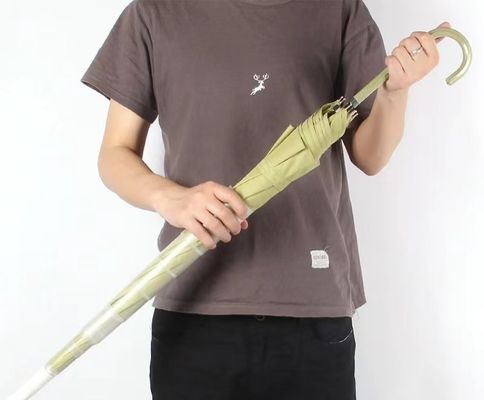 Compañero de viaje Paraguas recto con tapa de manga de plástico anti goteo