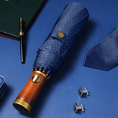 Paraguas de mango de madera automático plegable para hombres con eje de madera sólida y diseño retro