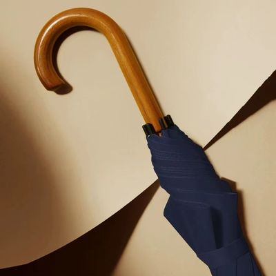 Regalo de negocios 8K 23 pulgadas marco de fibra de vidrio paraguas de hueso recto con mango de una pieza