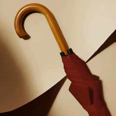 Regalo de negocios 8K 23 pulgadas marco de fibra de vidrio paraguas de hueso recto con mango de una pieza