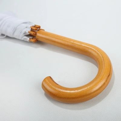 Paraguas de colores personalizados en España con marco largo de fibra de vidrio y mango de madera