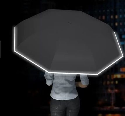 Un paraguas reforzado a prueba de viento para dos hombres y mujeres de 105 cm de diámetro abierto