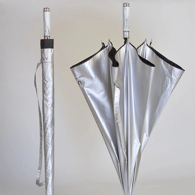 Mango de revestimiento de plástico largo doble Titanio Plata Paraguas automático de golf para exteriores