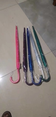 Producto de paraguas de plástico Paraguas abiertos automáticamente Parapluie personalizado POE recto Paraguas transparentes