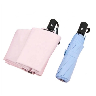 Paraguas para viajes chinos. Tres sombrillas plegables con logotipo personalizado y protección UV.